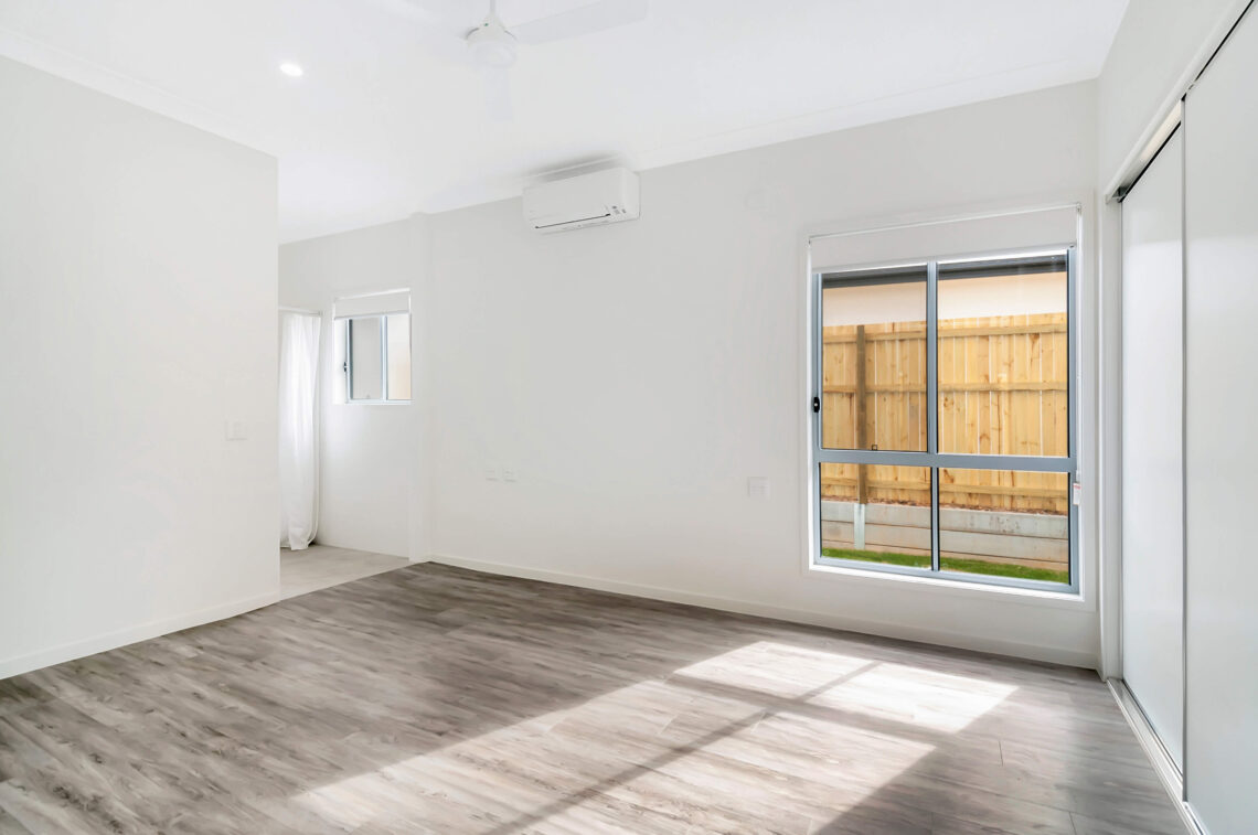 Robust Duplex in Middle Ridge, Toowoomba — Home image 4