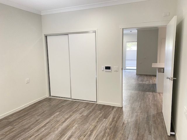 Robust Duplex in Middle Ridge, Toowoomba — Home image 5