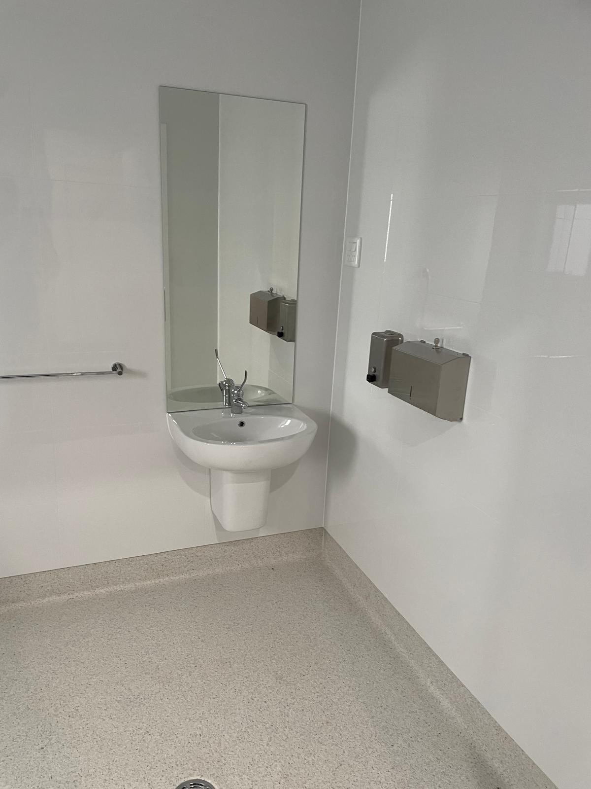 BrandNew Robust SDA in Charlemont 2 beds + SIL space Comfort & care combine — Home image 6