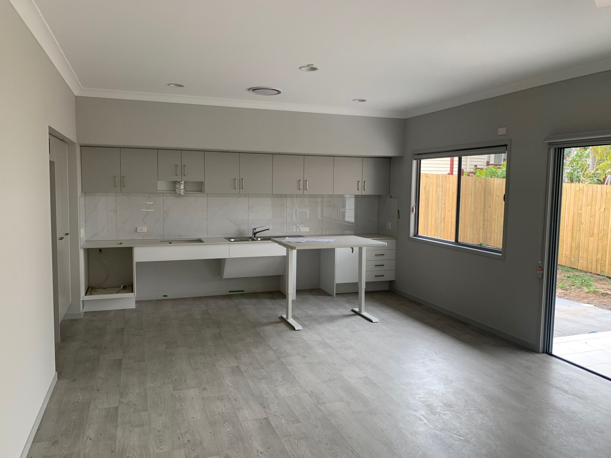 2-Bedroom + OOA High Physical Support in Blacks Beach, Mackay — Home image 4