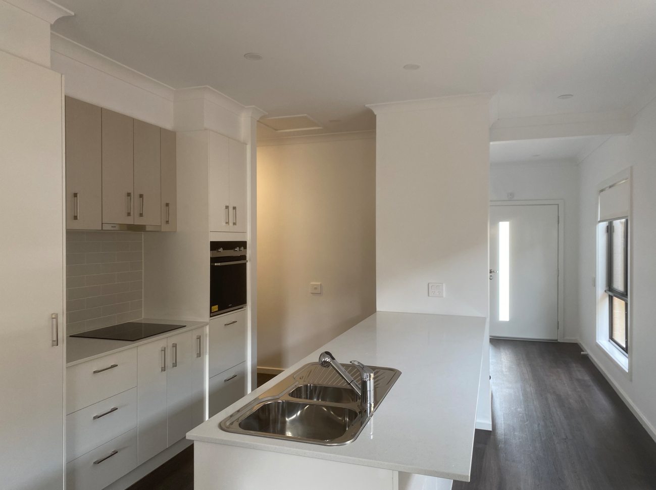 Melton South - IL or Robust  2-Resident, 3 Bedroom House — Home image 2
