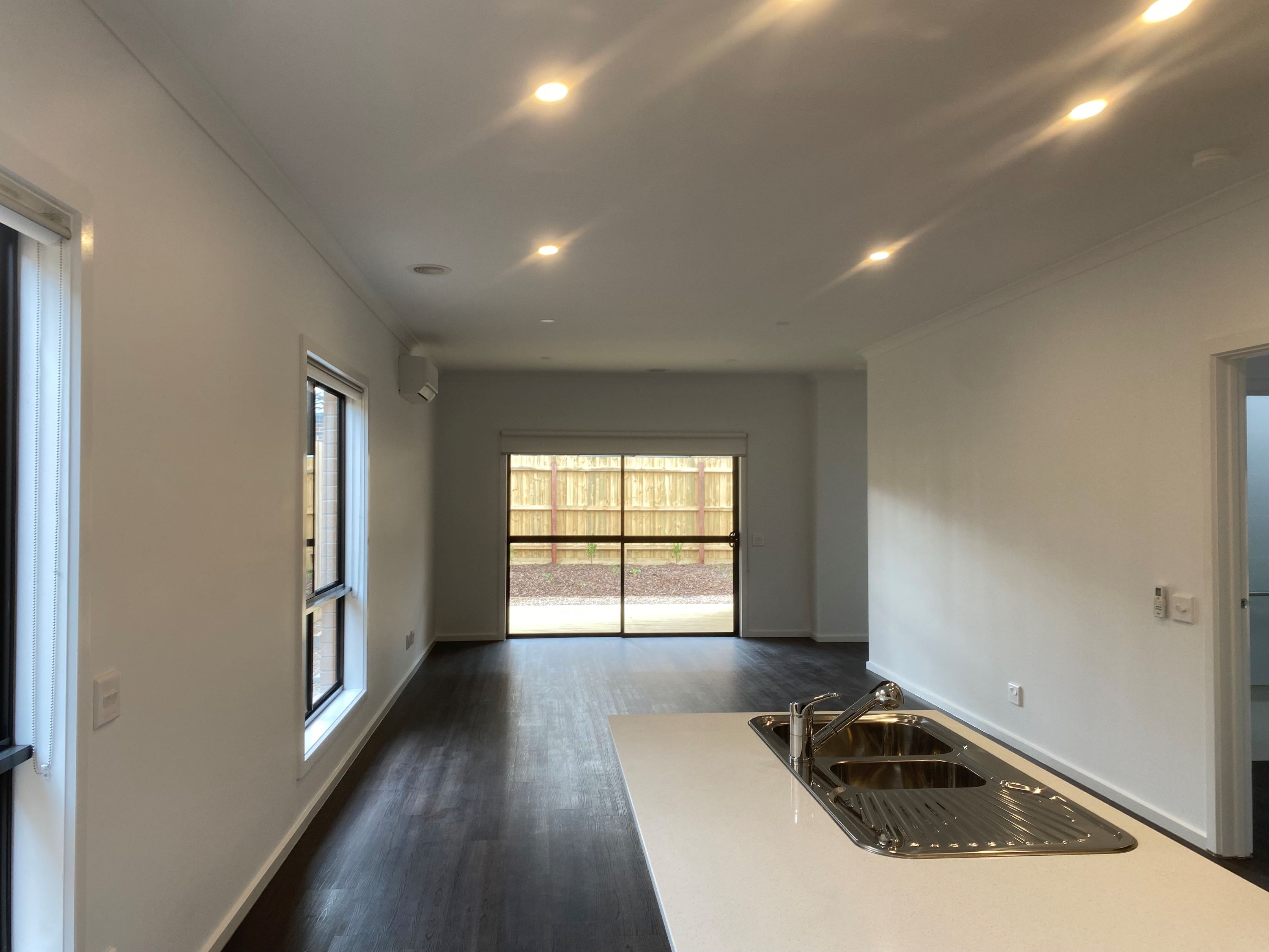 Melton South - IL or Robust  2-Resident, 3 Bedroom House — Home image 3