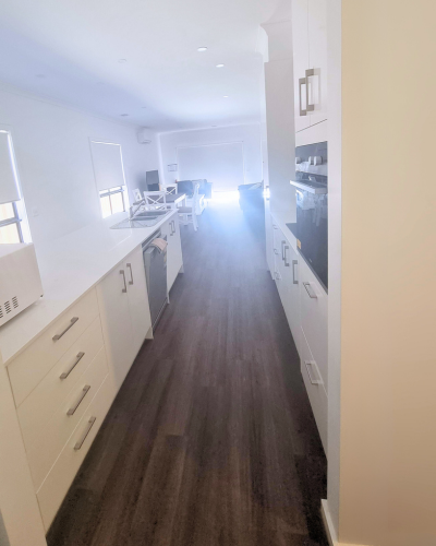 Melton South - IL or Robust  2-Resident, 3 Bedroom House — Home image 10
