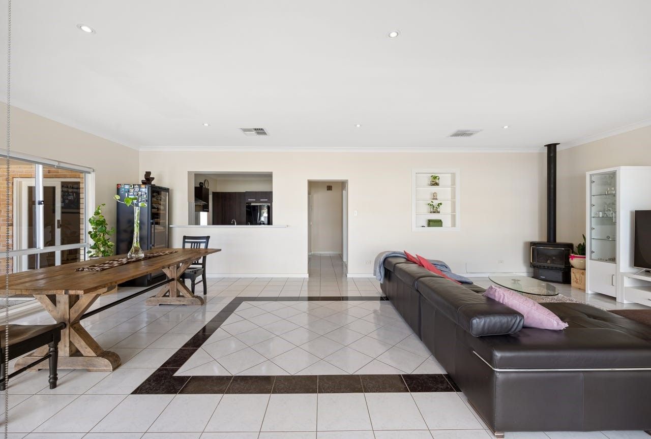 Kensington Gardens SA - Accommodation Available — Home image 2