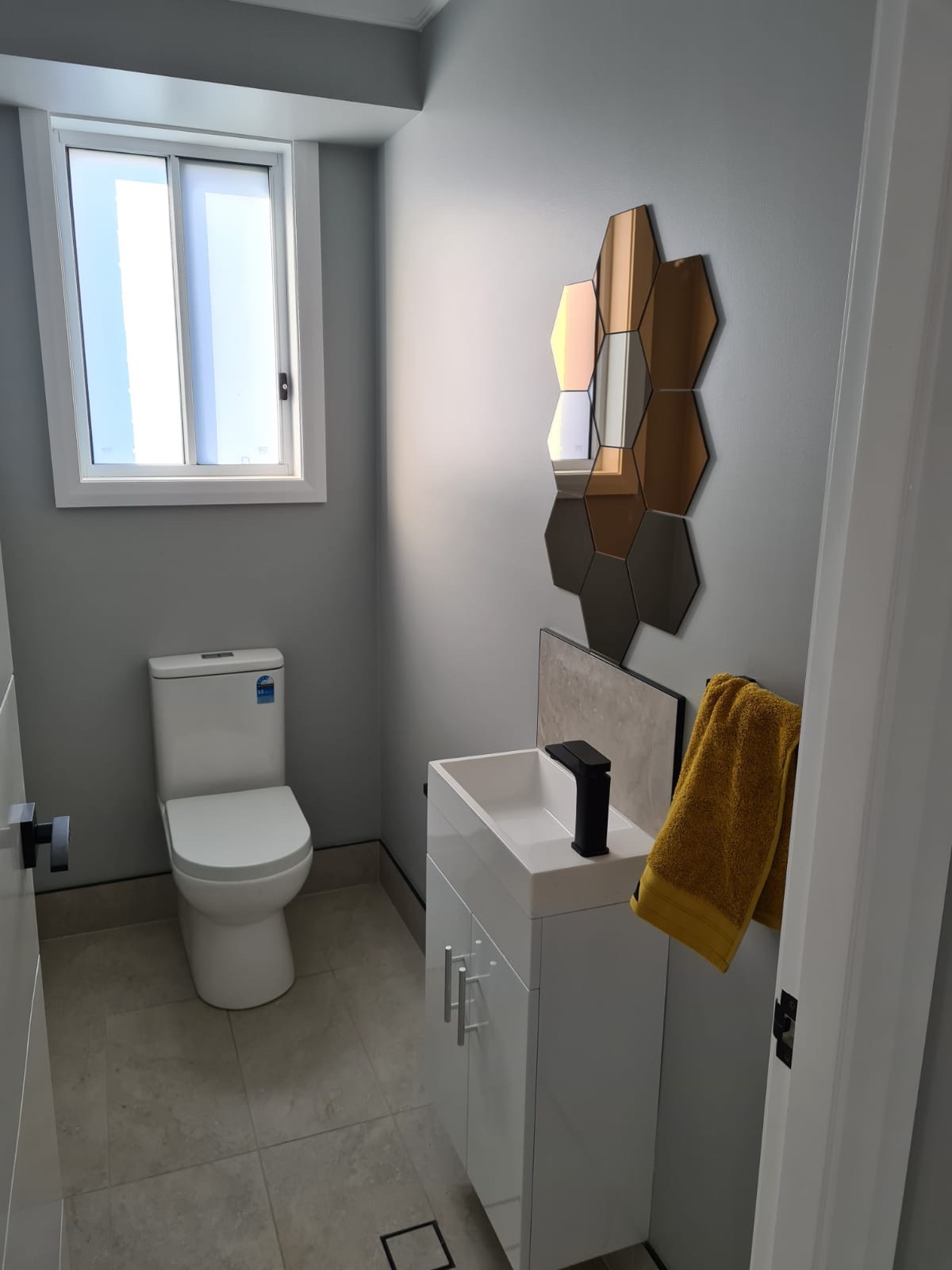 BRAND NEW SIL HOME - ONE VACANCY REMAINING! — Home image 5