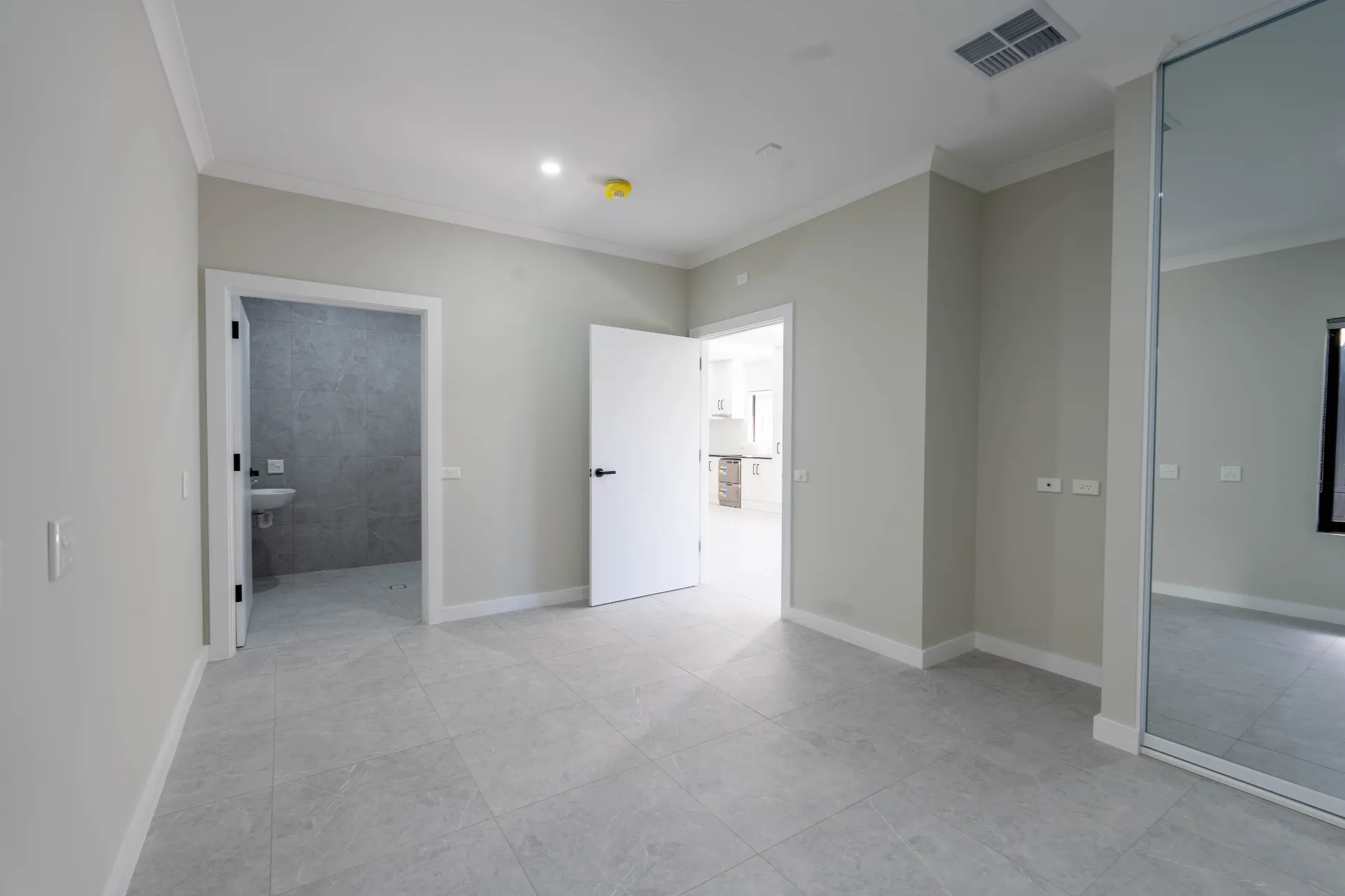 14b Onkara — Home image 9