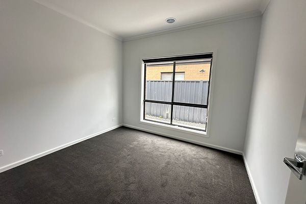 New, Light and Bright Respite/MTA/SIL Opportunity in Melton South — Home image 7
