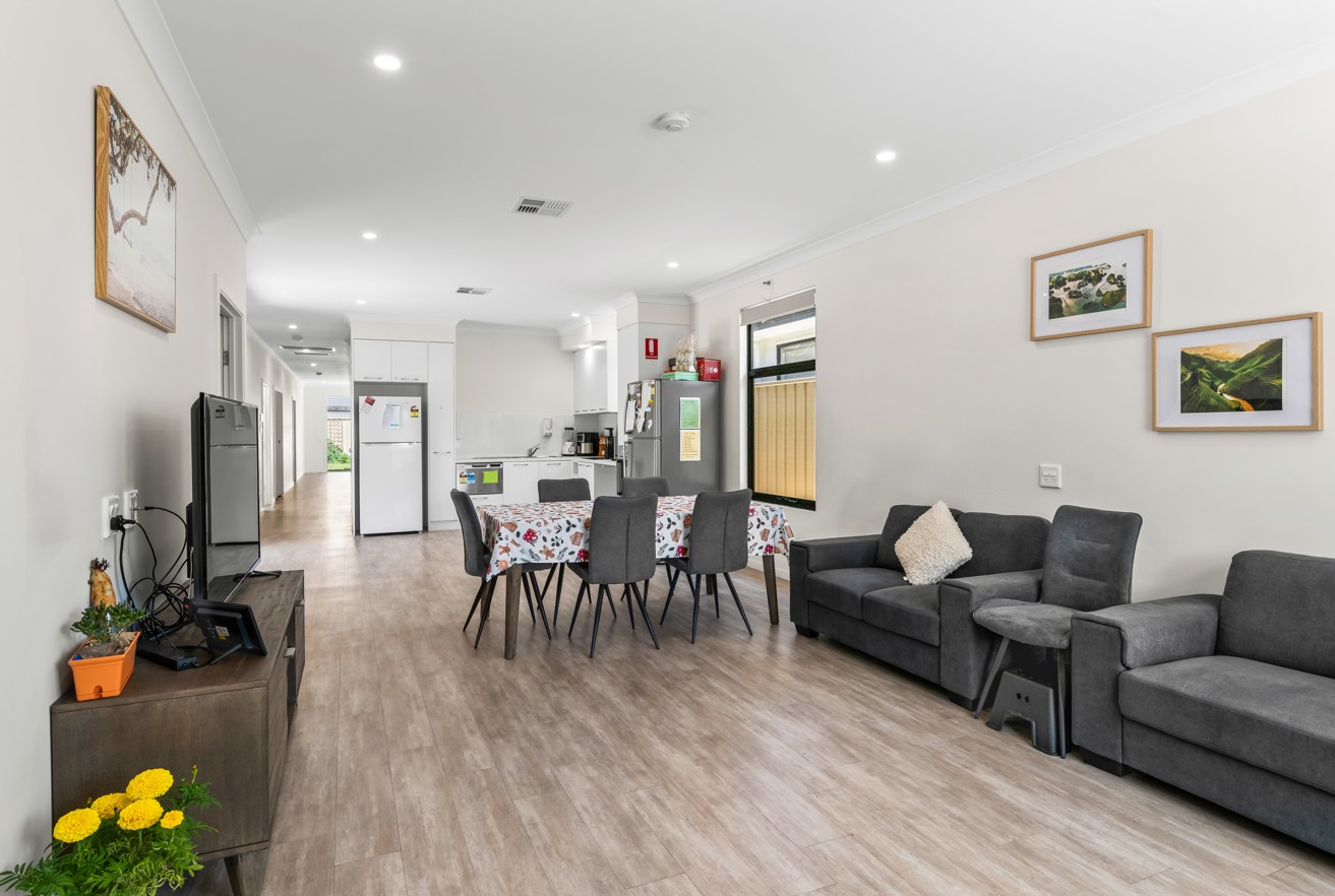 Comfort & Convenience in Salisbury – Ideal Home for Vietnamese Female — Home image 3