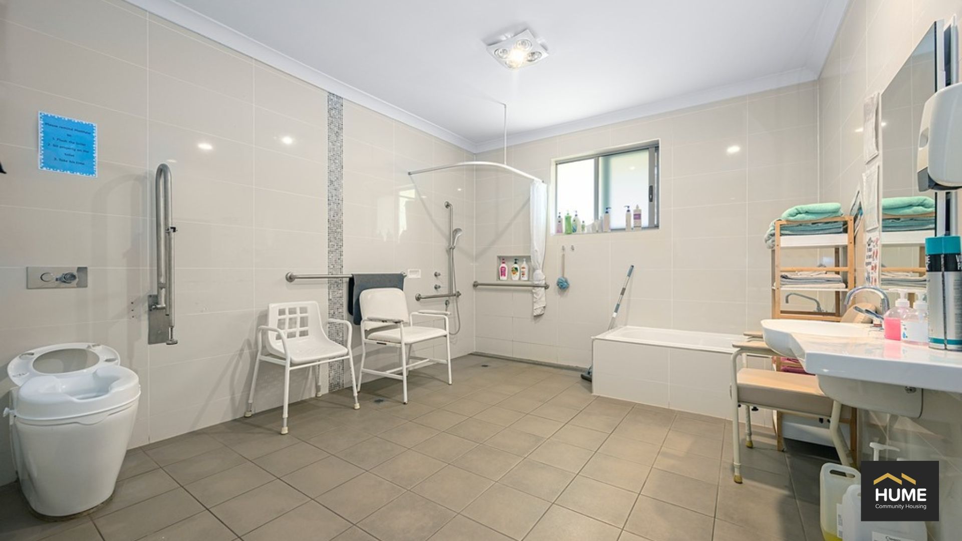 Modern Spacious Home, Rooty Hill NSW 2766 — Home image 5