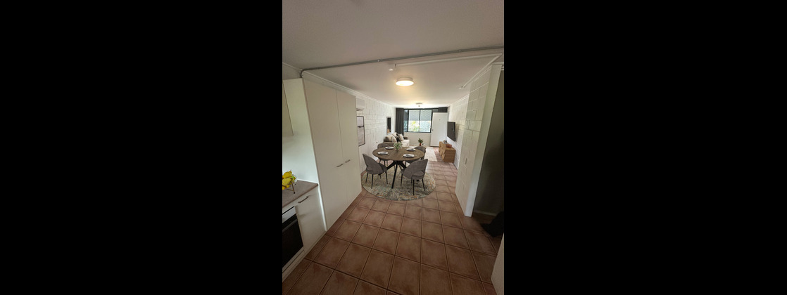 Sub-tropical lifestyle, close to amenities — Home image 2