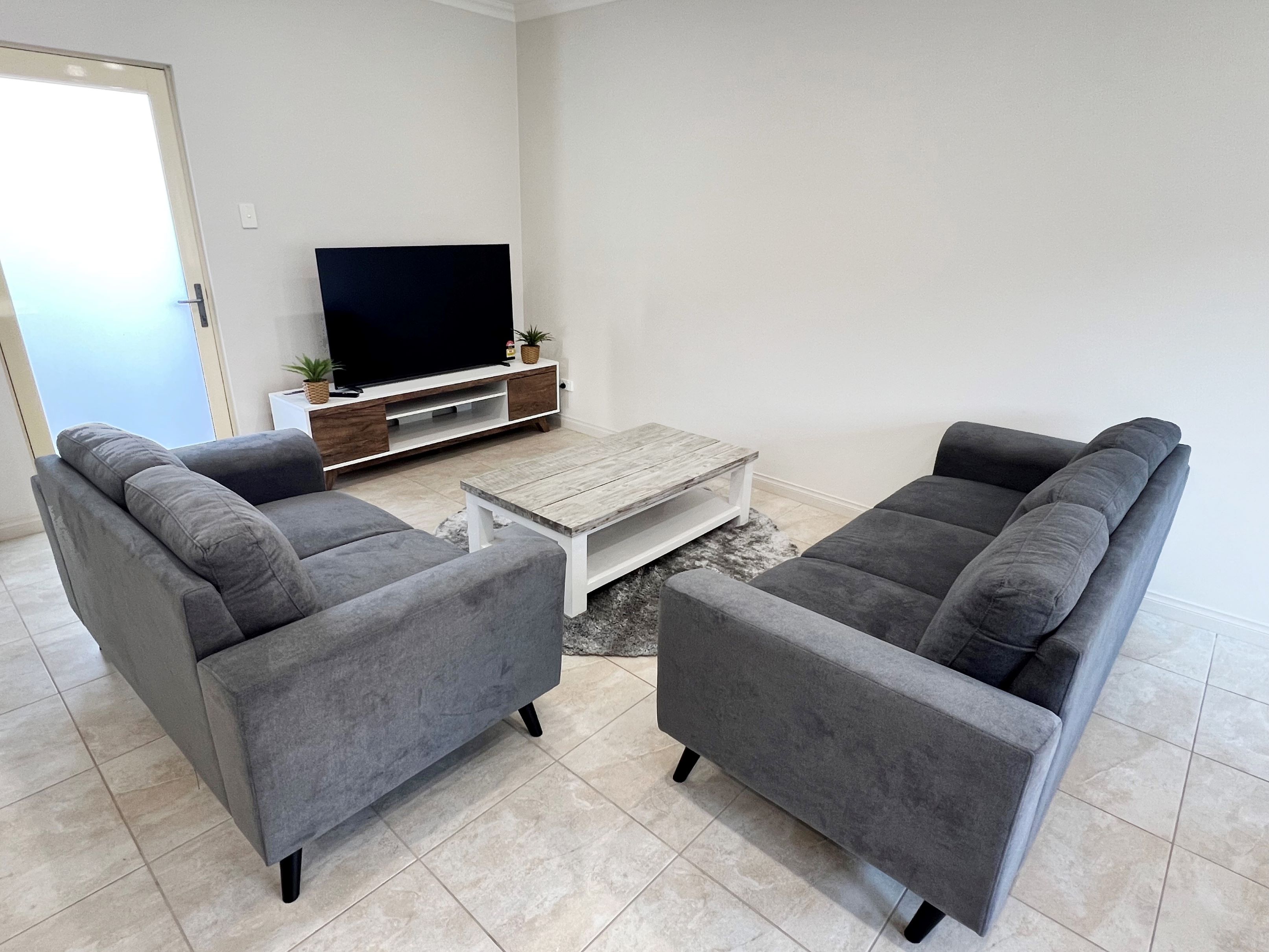Peaceful Suburban Living — Home image 6