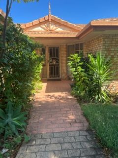 Modern 4 bedroom SIL approved home. Alfresco area at the back, 2 living rooms — Home image 3
