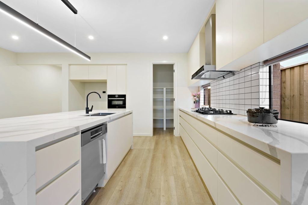 Robust Home in Fraser Rise! BYO Supports — Home image 3