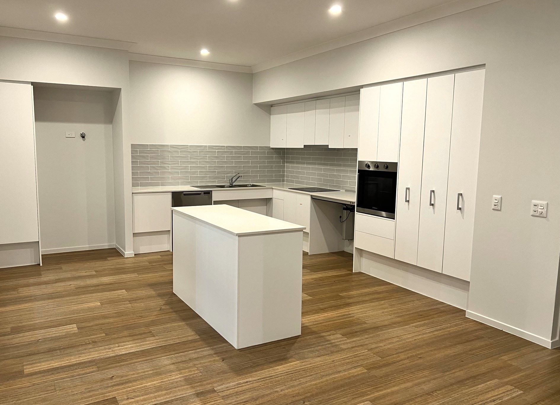 Riverview home in peaceful, family-friendly community — Home image 6