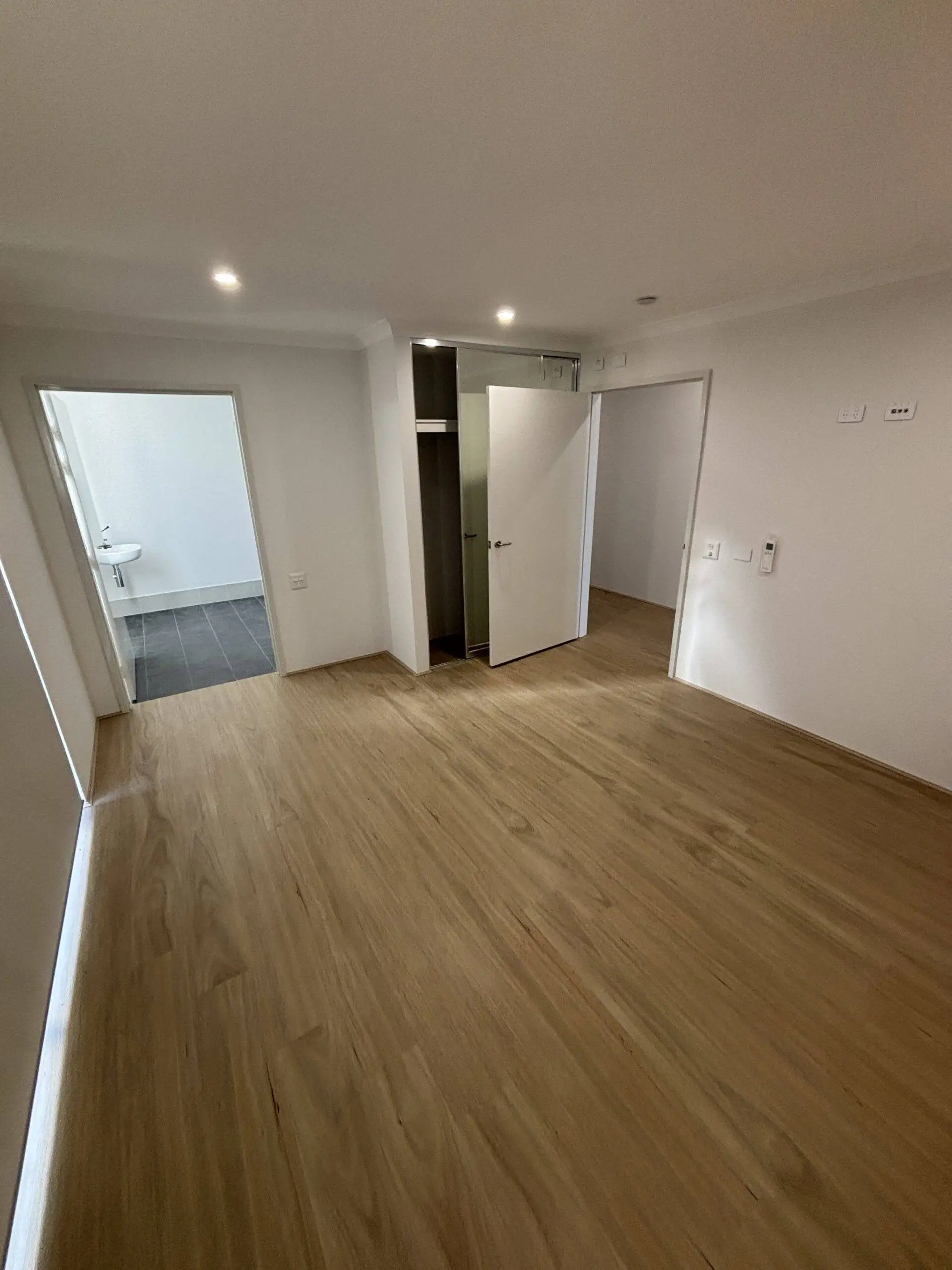 Eglinton Shared SDA House — Home image 3