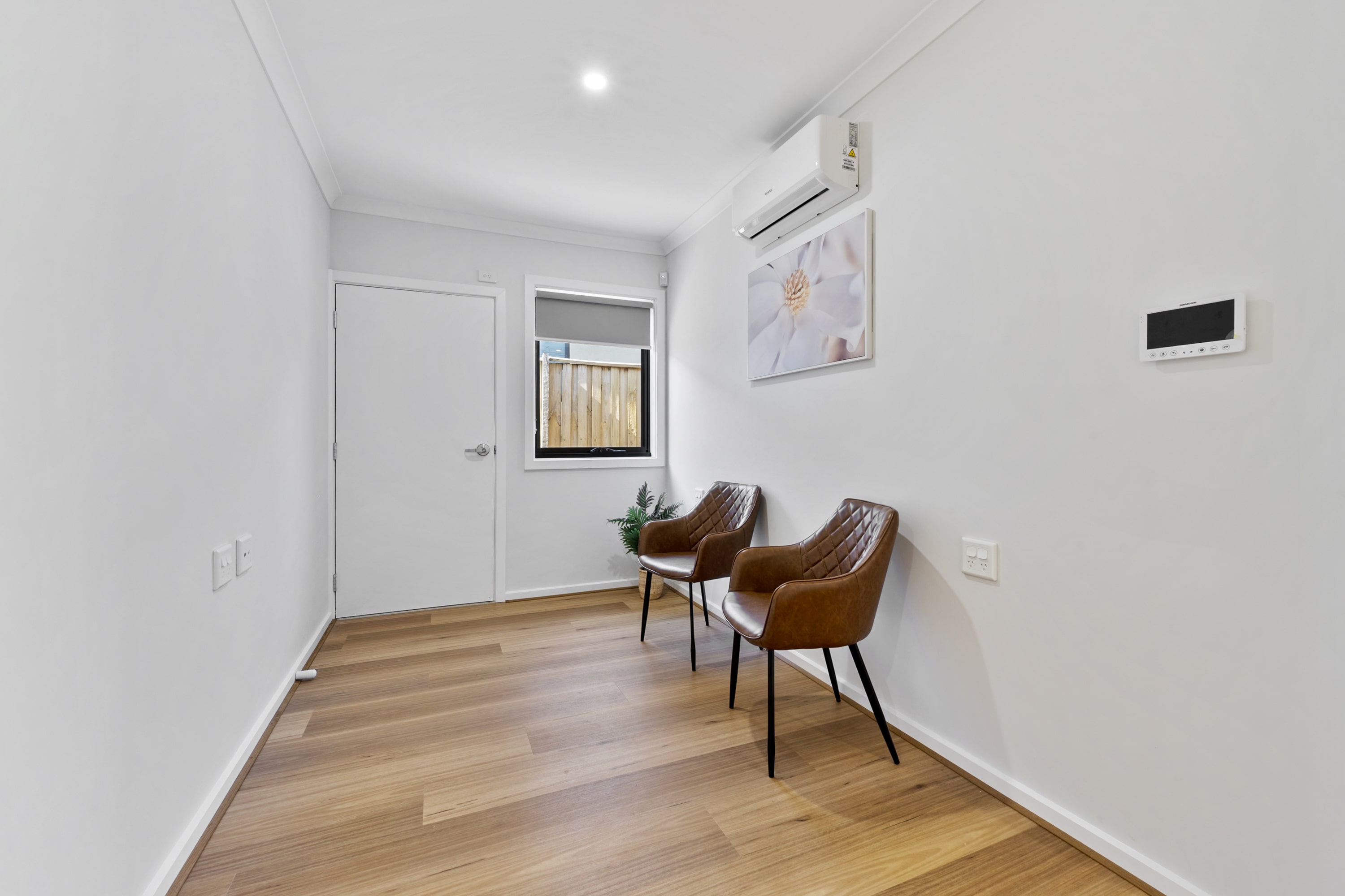 ROBUST SDA 2+OOA - HOUSE AVAILABLE IN CRANBOURNE WEST — Home image 6