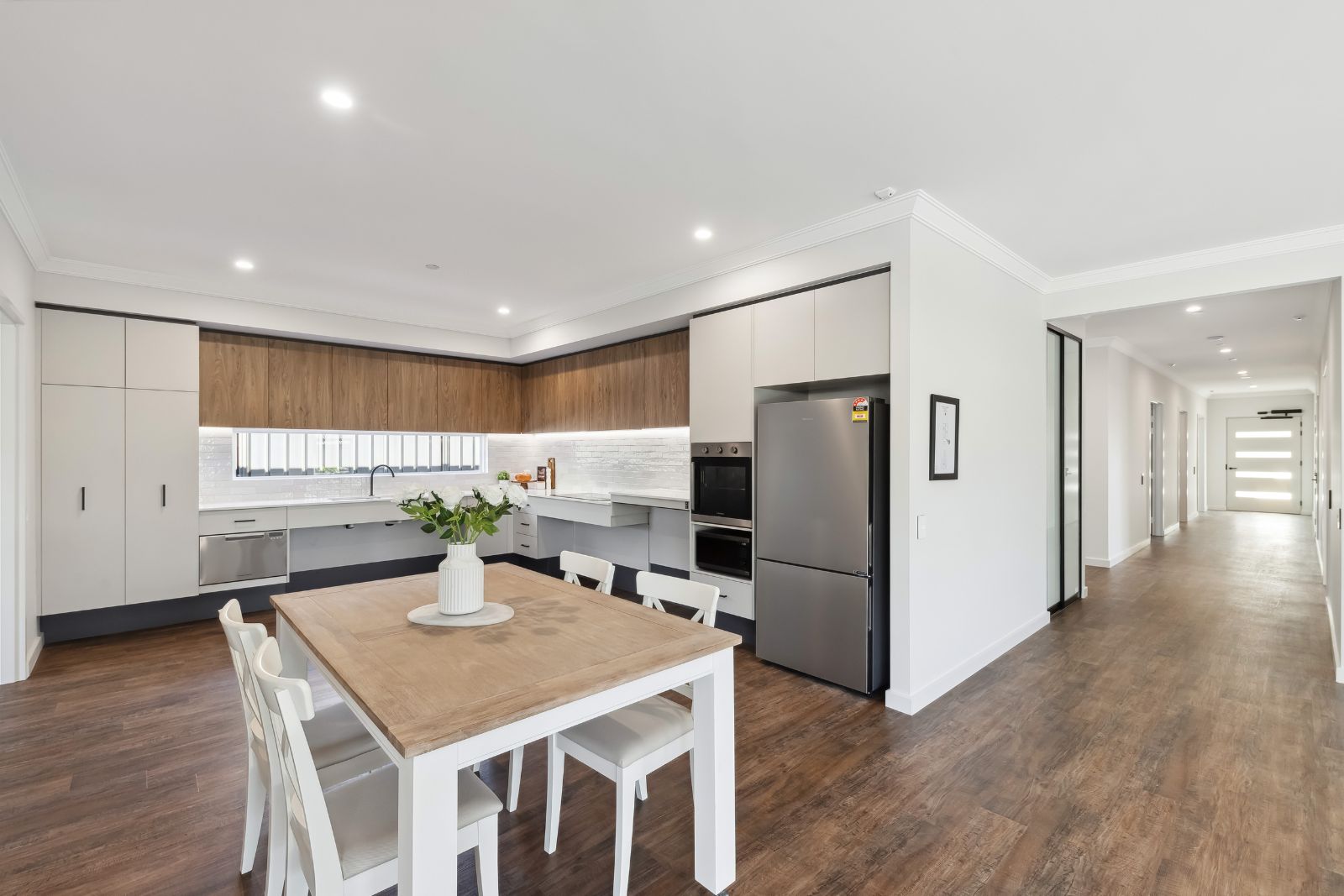 One enormous block, TWO spacious homes for sharing. Disability Accommodation — Home image 3