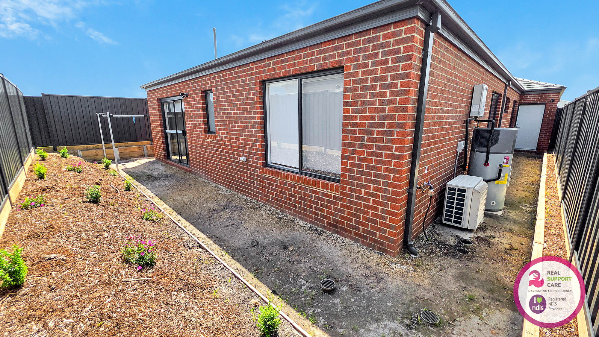 CLYDE NORTH - BRAND NEW IMPROVED LIVEABILITY HOME - 4 PARTICIPANTS — Home image 3