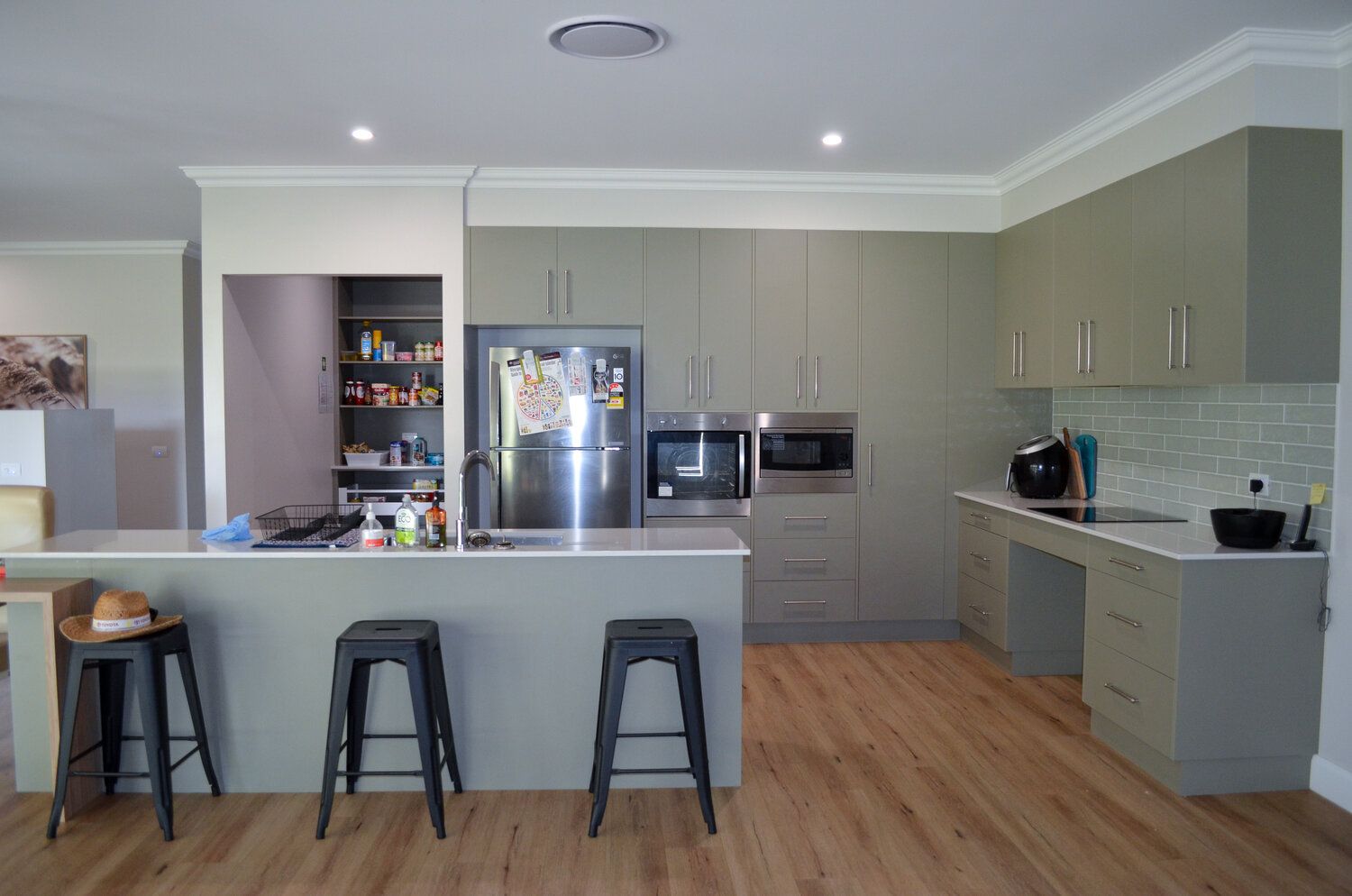 Warrah D — Home image 5