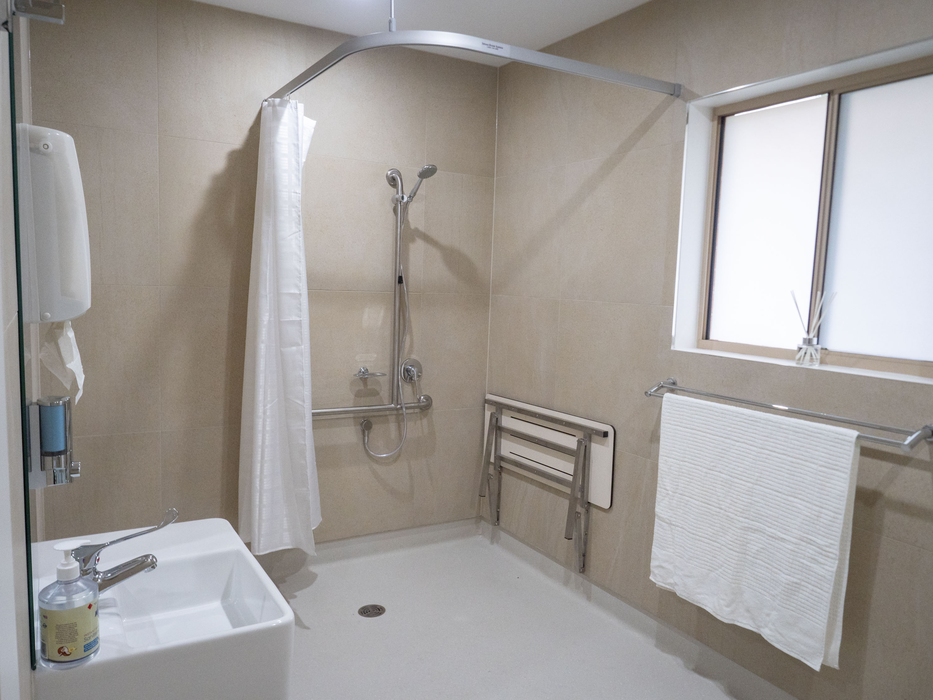Modern and Accessible Supported Independent Living in Oakleigh – Room Available — Home image 3