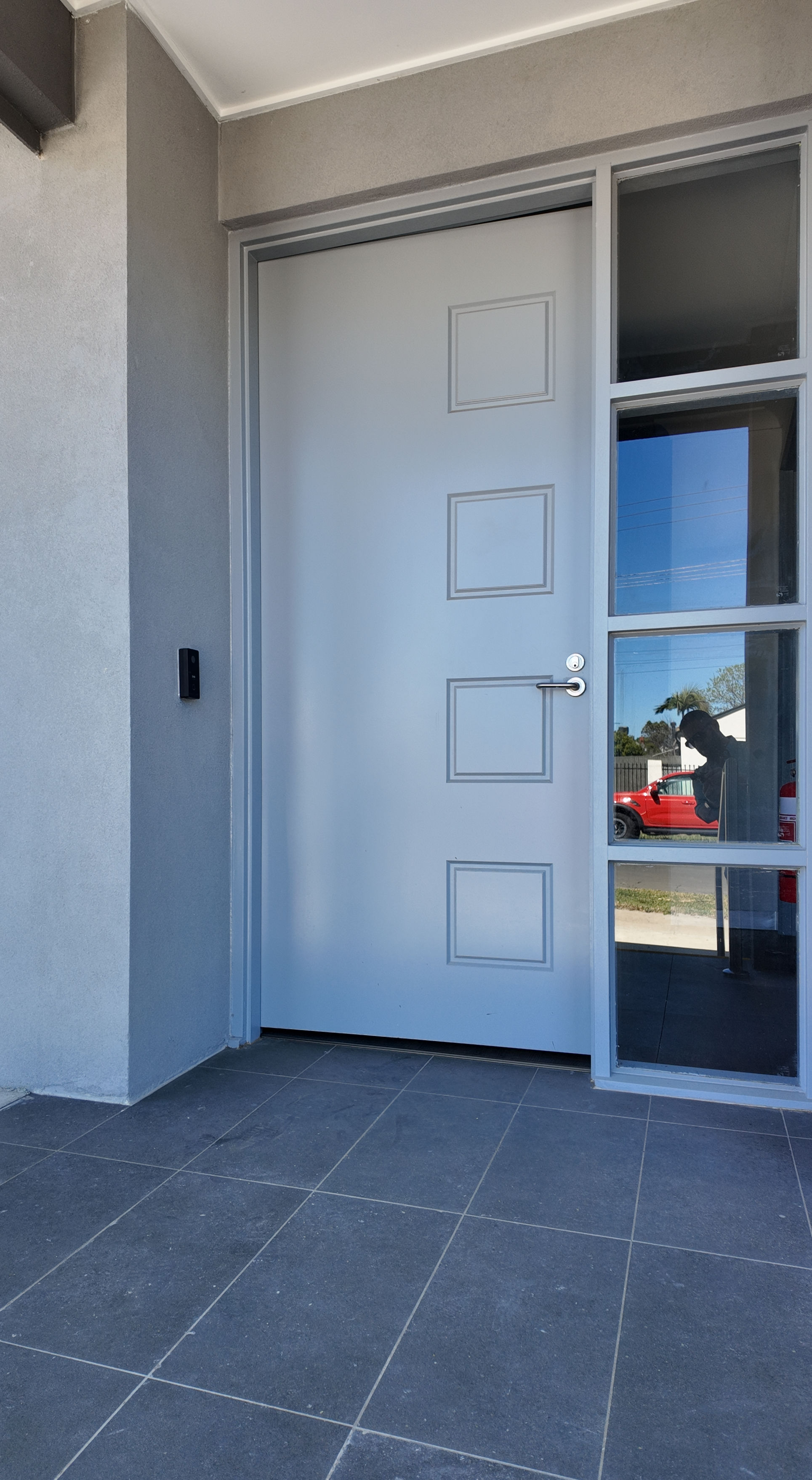 IMMACULATE SDA Home - 2 bedrooms Available with OOA--Port Adelaide — Home image 2