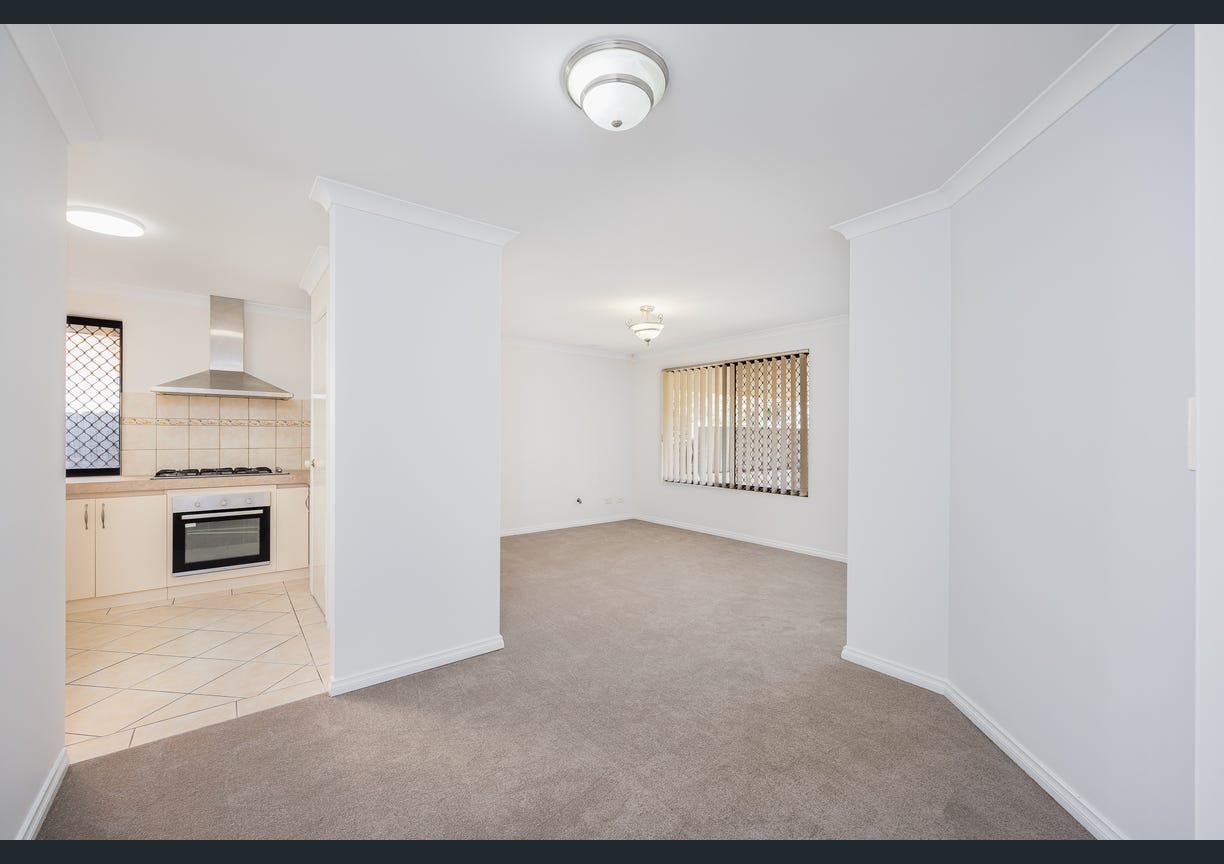Spacious Cloverdale accommodation — Home image 2