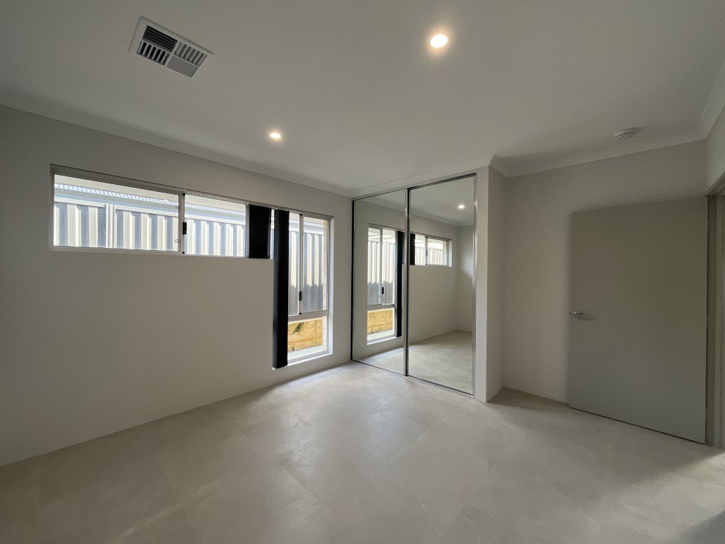Find Comfort, Freedom & Community in Beautiful Lakelands — Home image 4