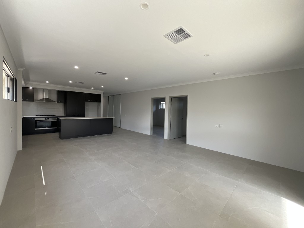 Find Comfort, Freedom & Community in Beautiful Lakelands — Home image 7
