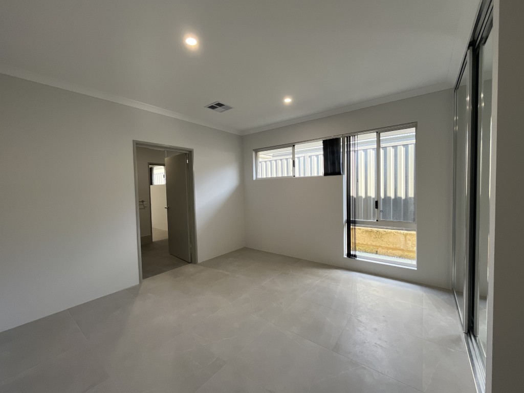 Find Comfort, Freedom & Community in Beautiful Lakelands — Home image 8