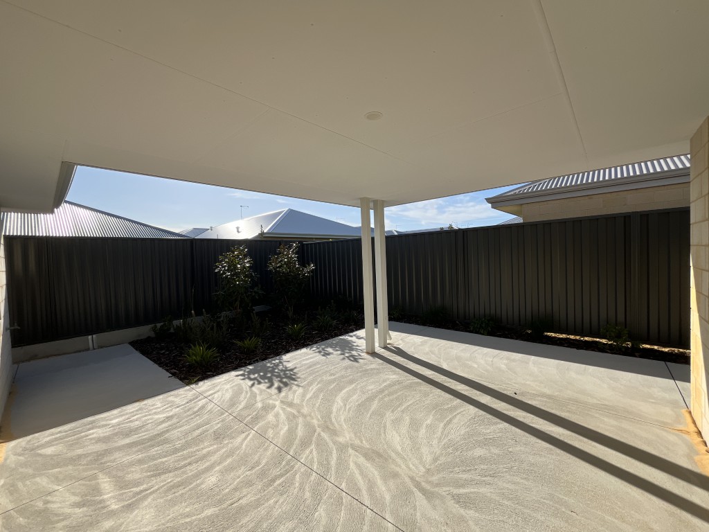 Find Comfort, Freedom & Community in Beautiful Lakelands — Home image 14