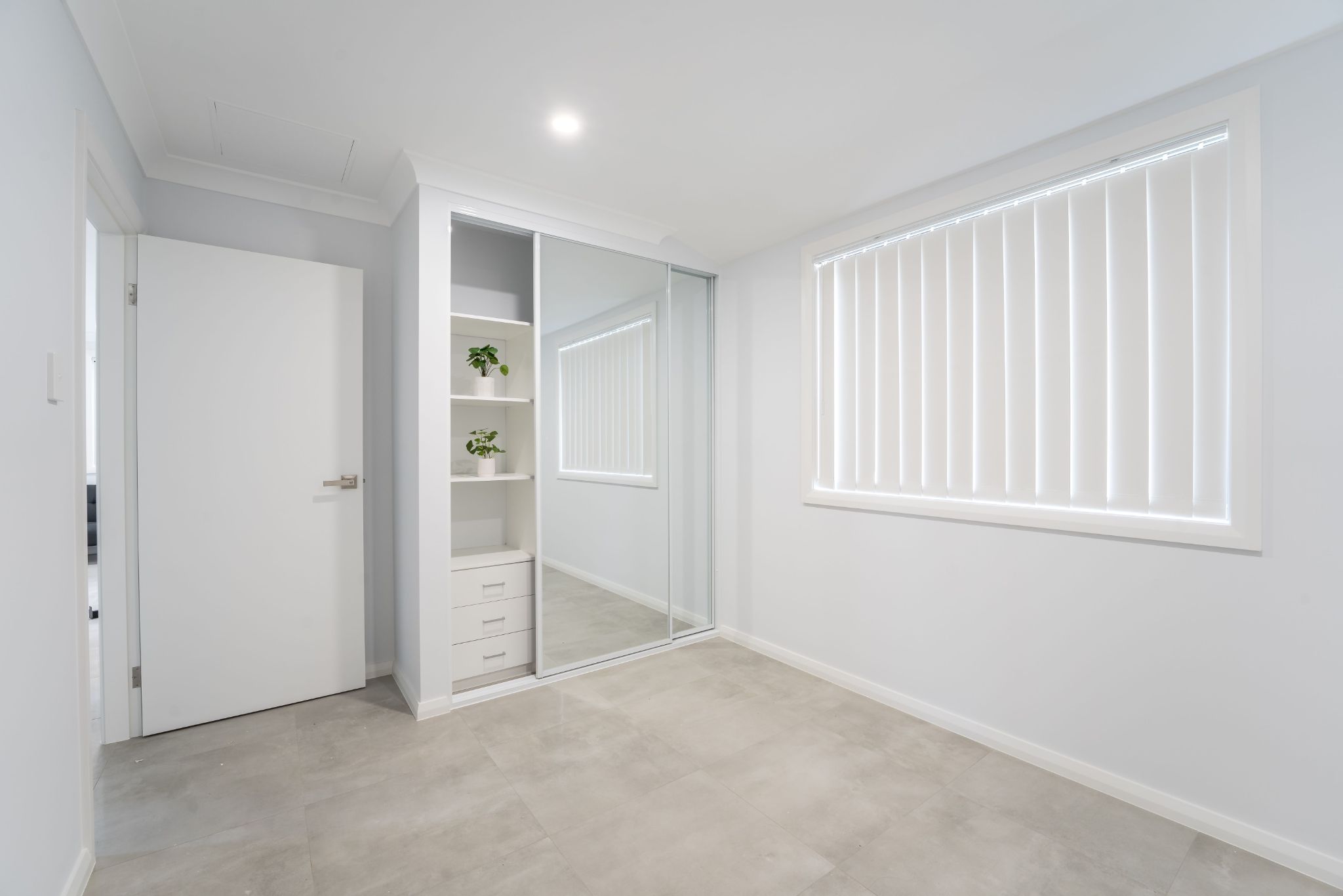 Modern 2 Bedroom Granny Flat in Western Sydney — Home image 6