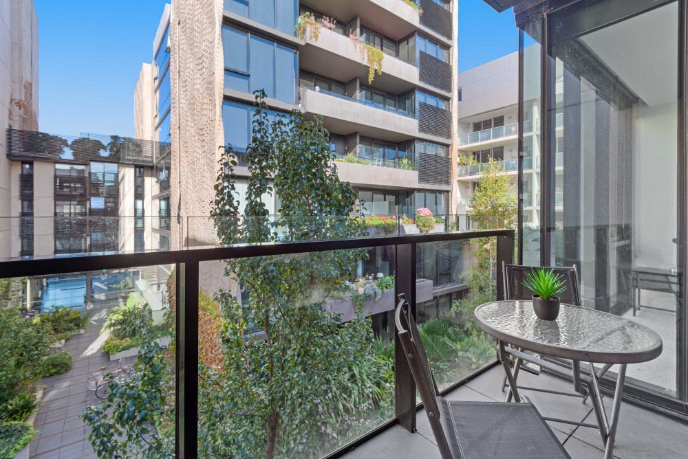 Charming 1-Bed Apartment with a Balcony — Home image 5