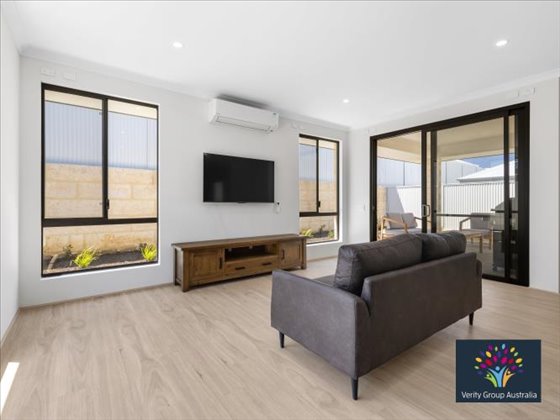 Peaceful Haven - Ready to move in! 3 Bed Furnished Home in Karnup — Home image 2