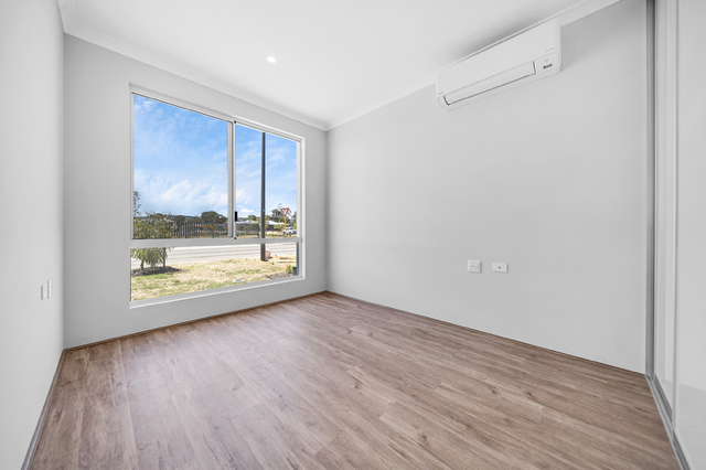 READY TO MOVE IN - HPS 3 Bed Furnished Home in Karnup - Overnight Support Room — Home image 11