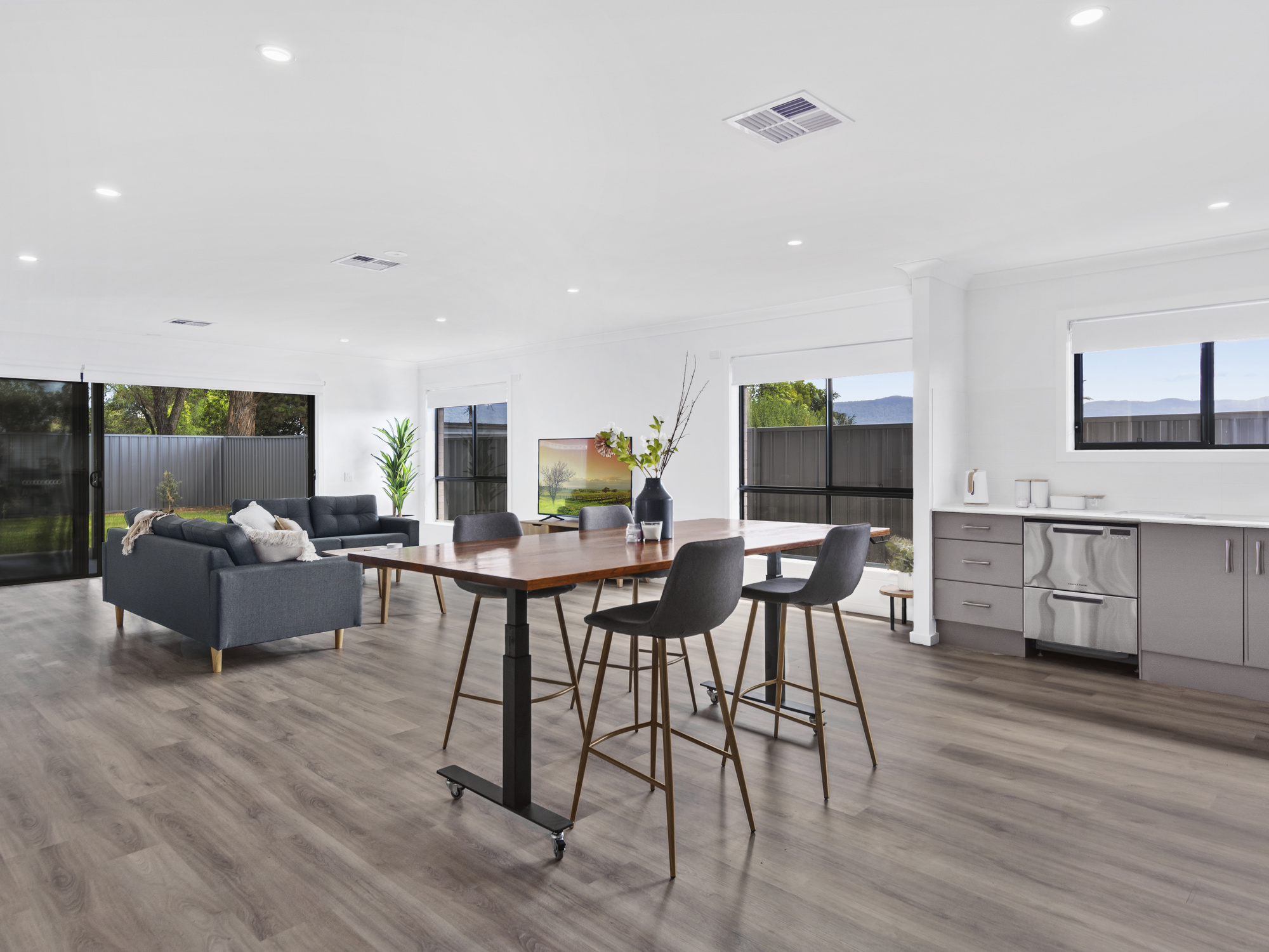 Brand new, modern SDA Dream-Home is perfectly situated in Dapto. — Home image 2