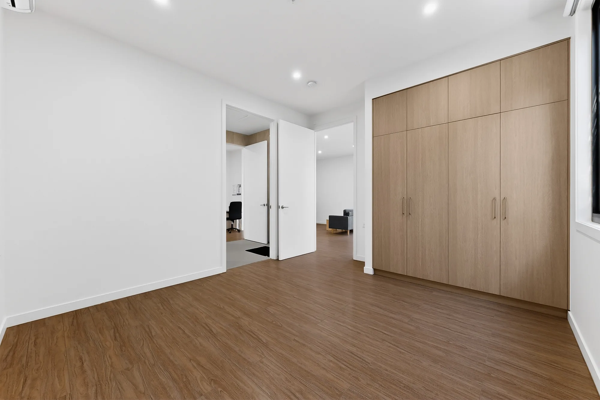 Bulleen HPS IL FA Category SDA - 3 Ensuites + OOA — Home image 5