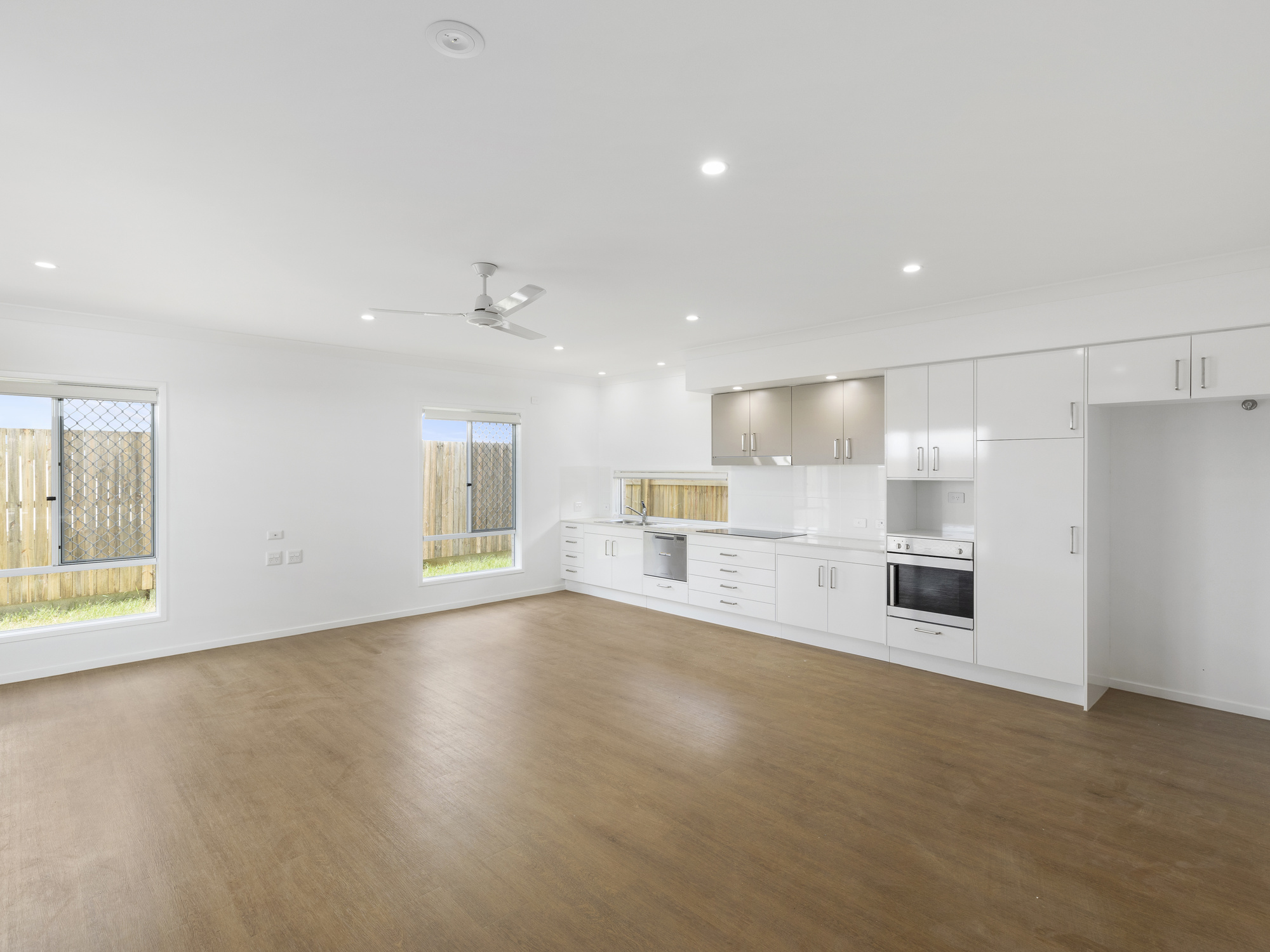 Accessible Living in Beautiful Lake Macquarie – SDA High Physical Support Home — Home image 3