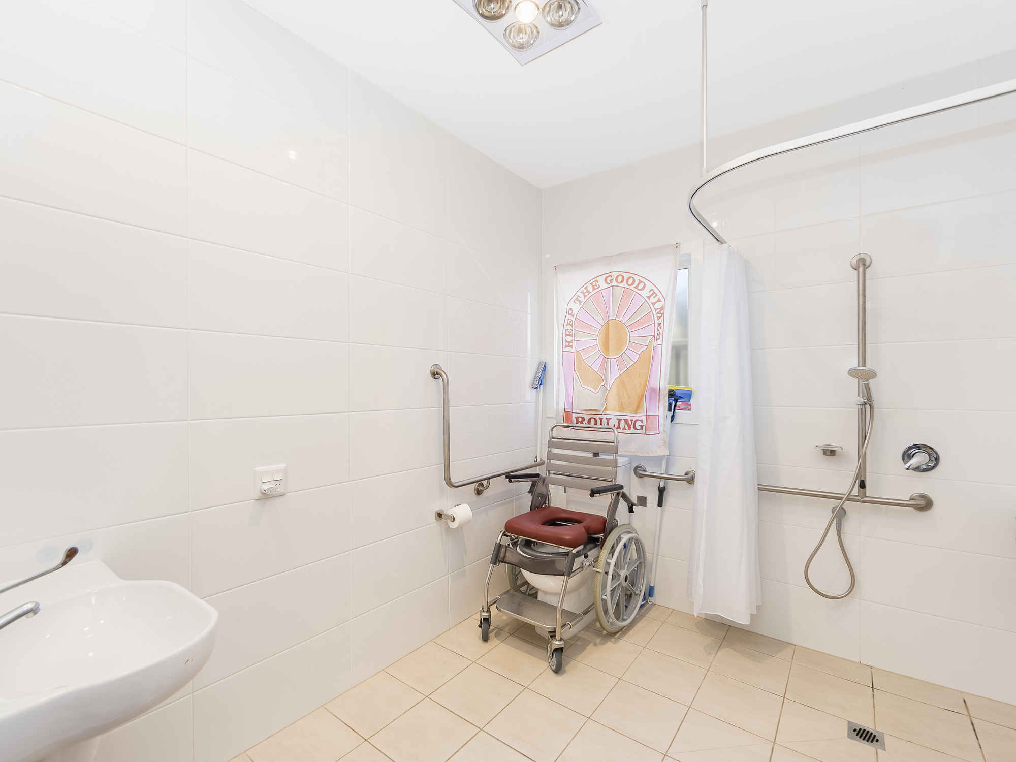 Accessible Living in Beautiful Lake Macquarie – SDA High Physical Support Home — Home image 10