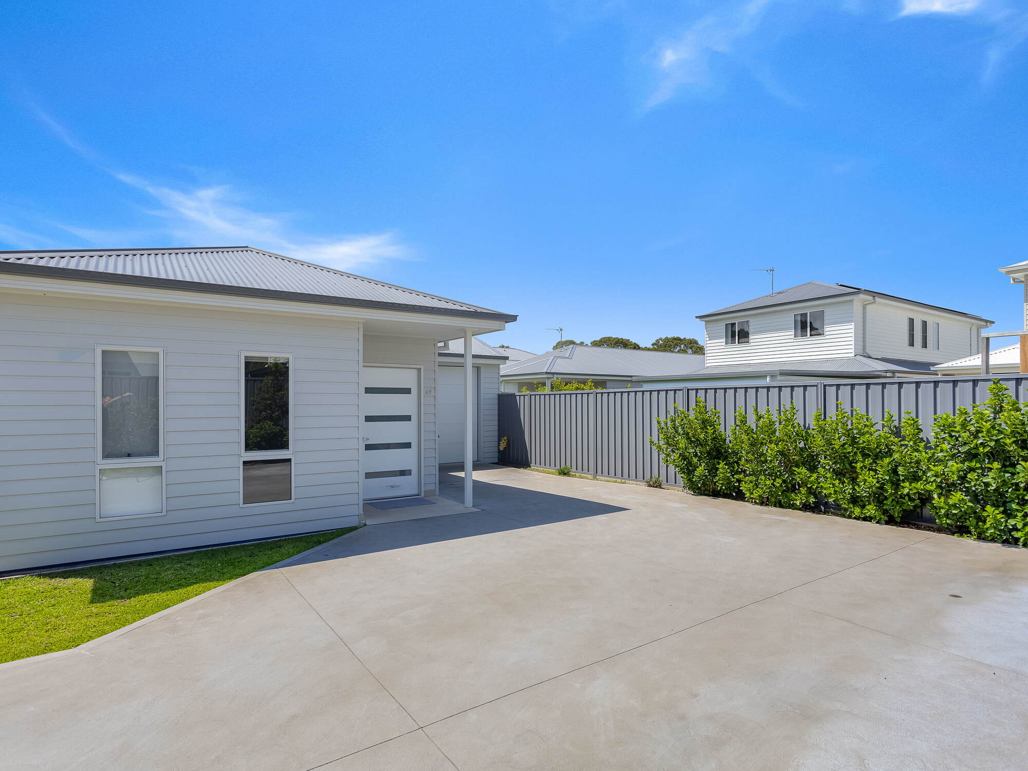 Accessible Living in Beautiful Lake Macquarie – SDA High Physical Support Home — Home image 11