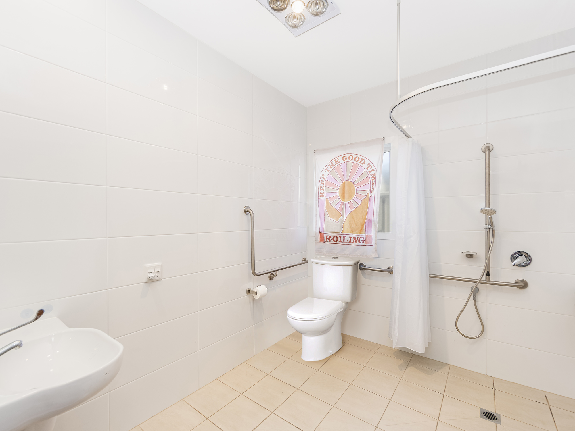 Accessible Living in Beautiful Lake Macquarie – SDA High Physical Support Home — Home image 12