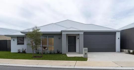 Elegant and spacious home opposite parkland in Midvale