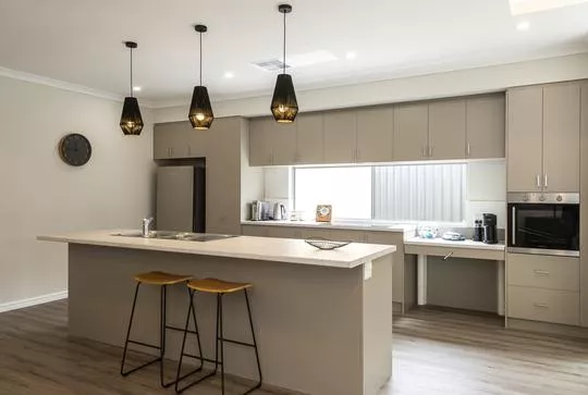 Elegant and spacious home opposite parkland — Home image 3