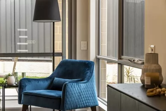 Elegant and spacious home opposite parkland — Home image 4