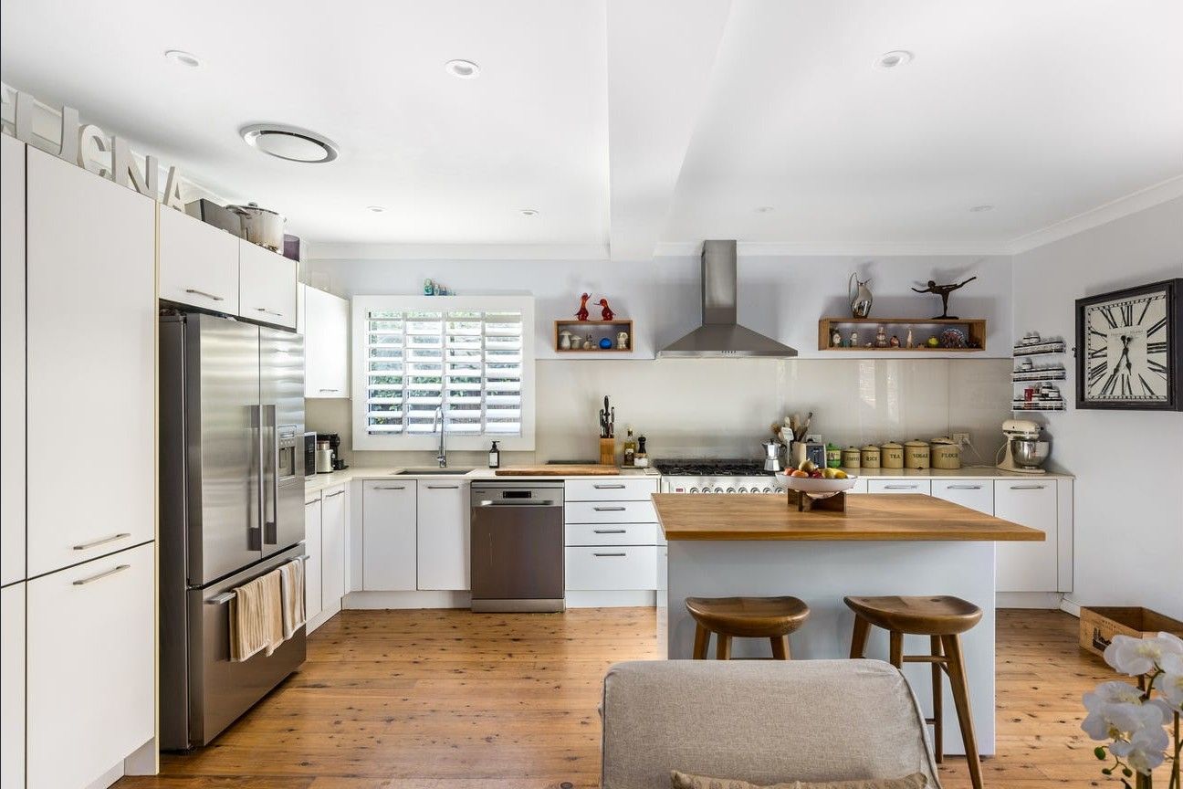 Beach Cottage In Dulwich Hill — Home image 3