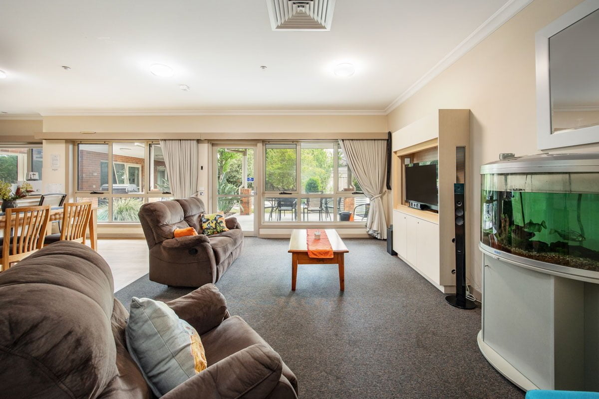Enjoy living in a quiet, friendly neighbourhood with close access to shops. — Home image 5