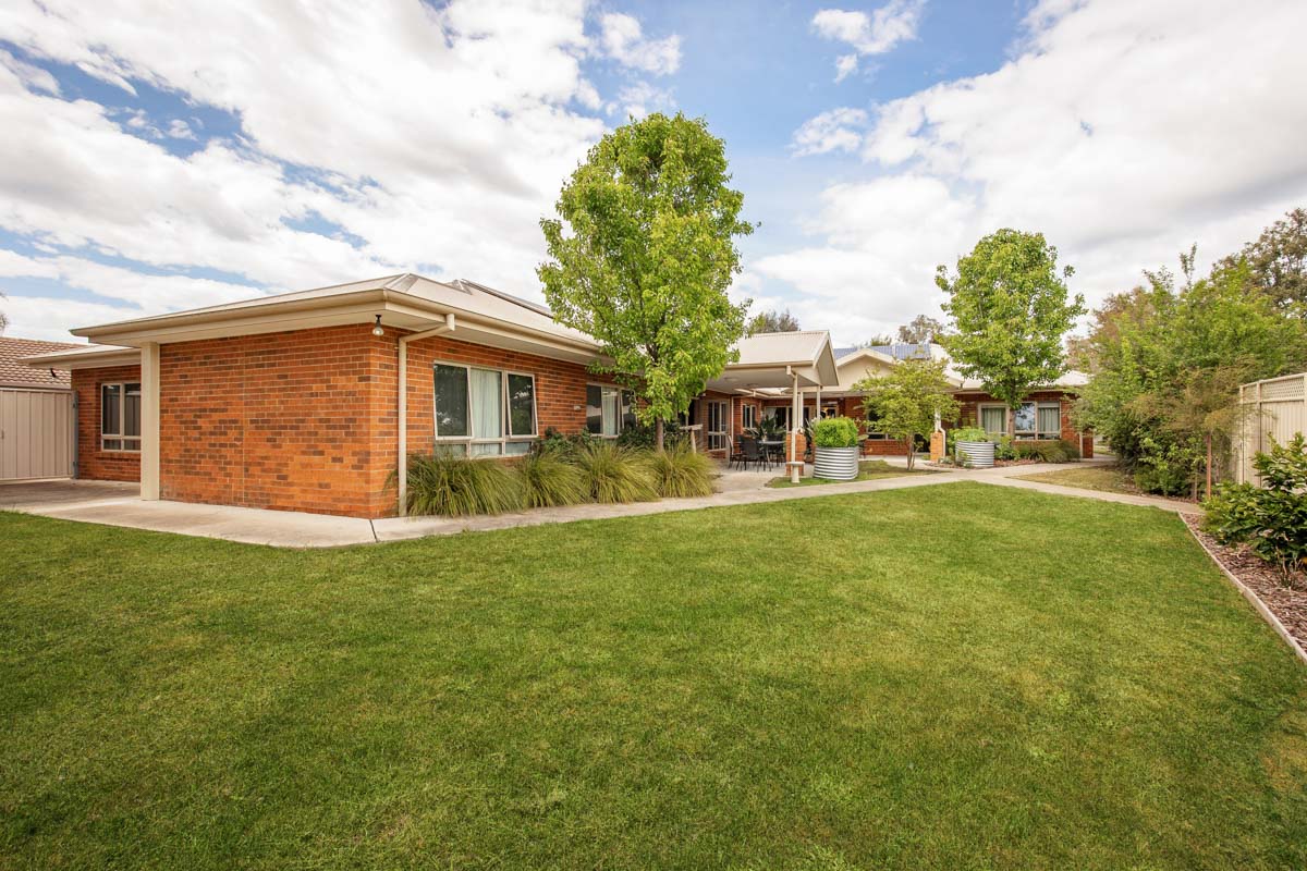 Enjoy living in a quiet, friendly neighbourhood with close access to shops. — Home image 13