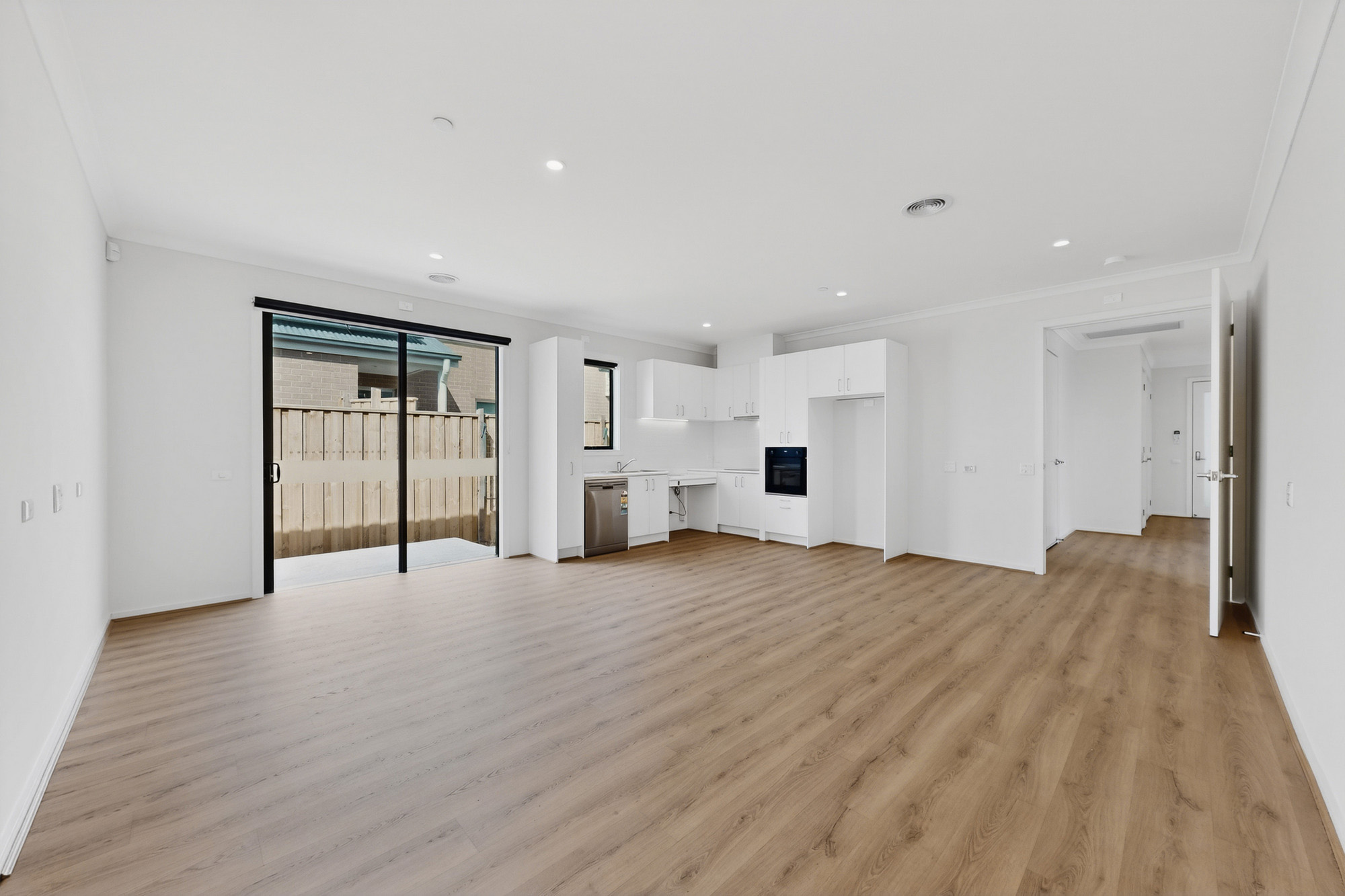 INDEPANTANT LIVING AT ITS BEST IN THIS CO-LIVING HOME — Home image 2