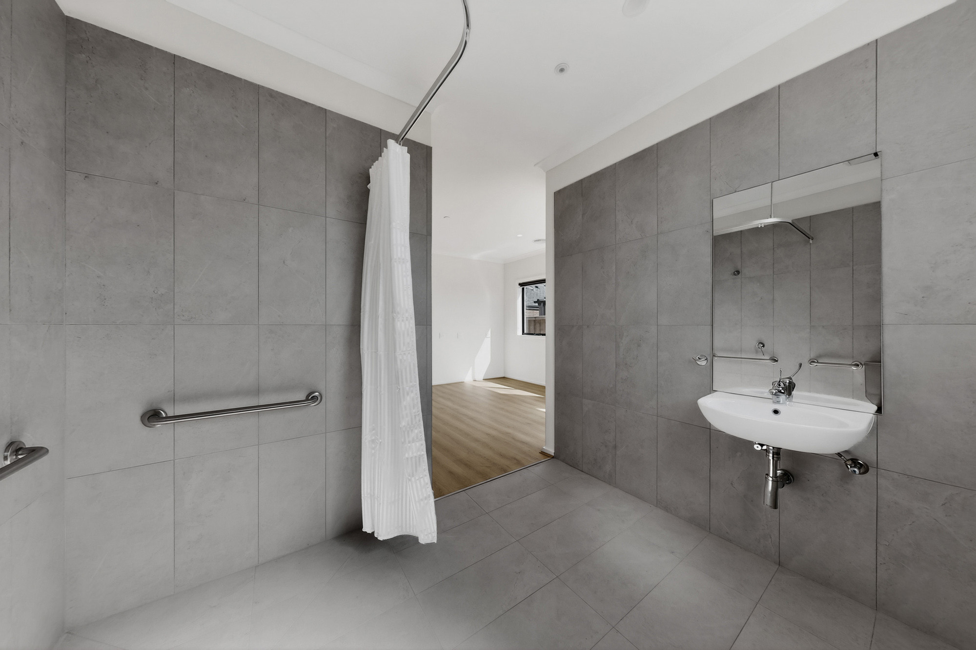 INDEPANTANT LIVING AT ITS BEST IN THIS CO-LIVING HOME — Home image 11