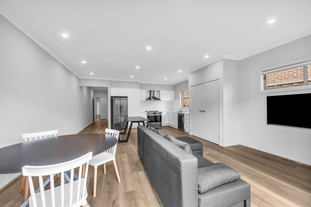 Robust SDA | Two Independent Living Environments | OOA Included — Home image 3