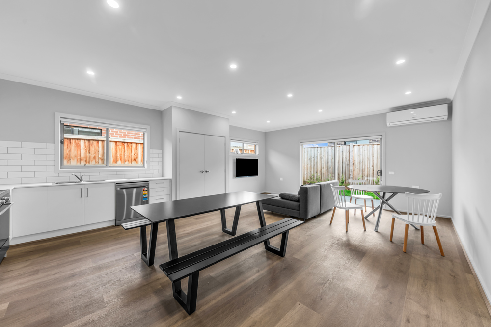 Robust SDA | Two Independent Living Environments | OOA Included — Home image 6